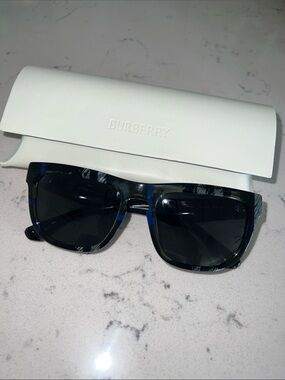 Burberry Blue & Black Marbled Square Sunglasses with Dark Lenses